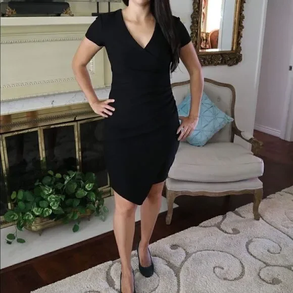 Bisou Bisou Dress - Picture 1 of 4